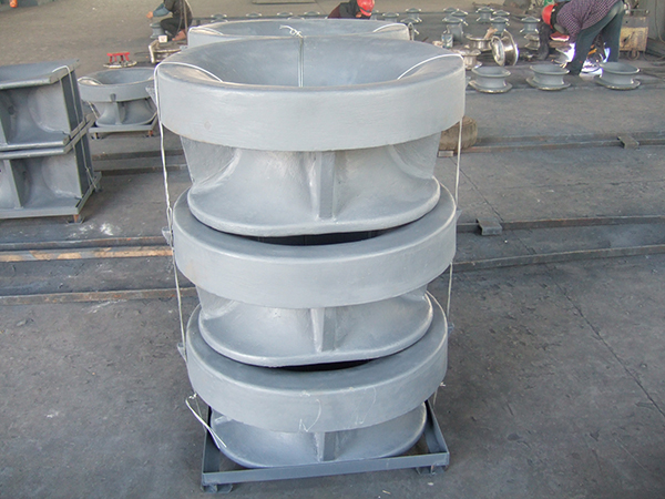 ISO13729 Bulwark-Mounted Chock Type B 4361053.jpg ISO13729 Bulwark-Mounted Chock Type B 4.jpg